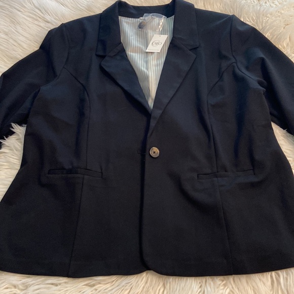 CATO women’s Blazer size XL length 28” bust 44” color black see all photos - Picture 10 of 12